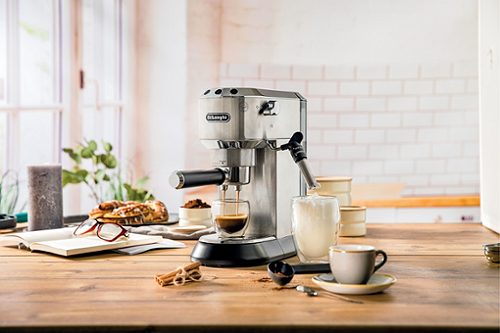 Produktbild von DeLonghi, Espressomaschinen Dedica EC 685.M