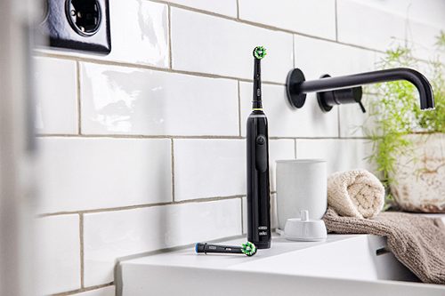 Produktbild von Oral-B, Pro 3 Cross Action Black Edition 3000