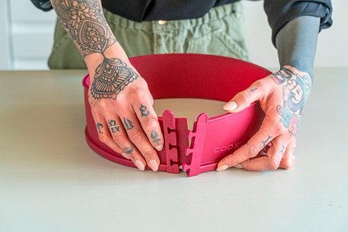 Produktbild von coox, Springform Mit Porzellan-Servierplatte Dunkelrot