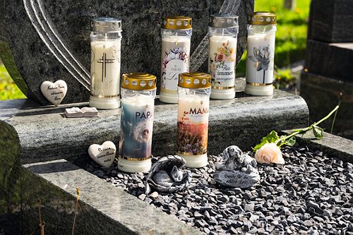 Produktbild von Hofer, Grabkerze "Papa uvergessen" 7 Tage
