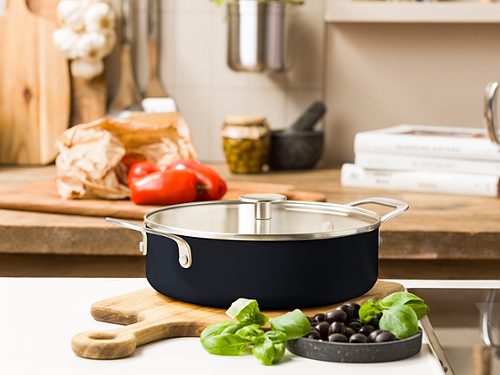 Produktbild von KitchenAid, Schmorpfanne 24 cm schwarz