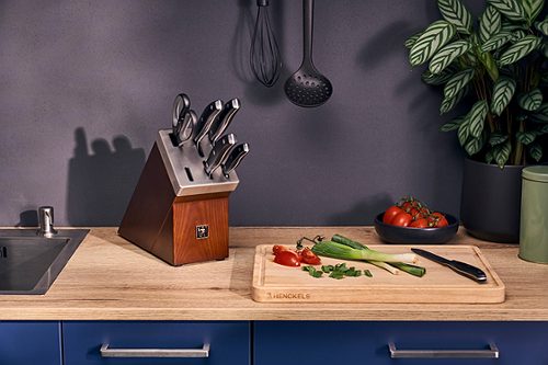 Produktbild von Zwilling HENCKELS, Schneidbrett 40 x 27,5 x 2,5 cm