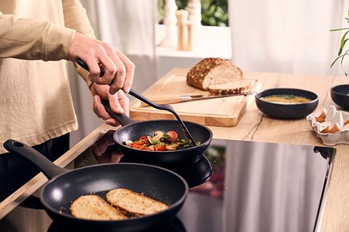 Produktbild von Zwilling HENCKELS, Schmorpfanne 28cm Breeze Ceramic