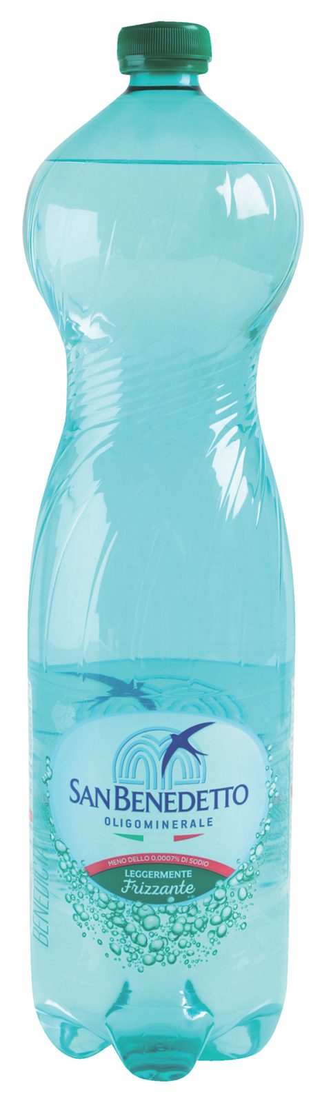 Acqua leggermente frizzante