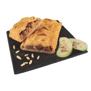 Strudel di mele con burro e pinoli