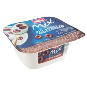 Yogurt bianco con anelli al cioccolato