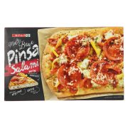 Slika produkta PIZZA LA PINSA S SIROM, SUHO SALAMO, PEČENO PAPRIKO IN MOZZARELLO, SPAR, 390G